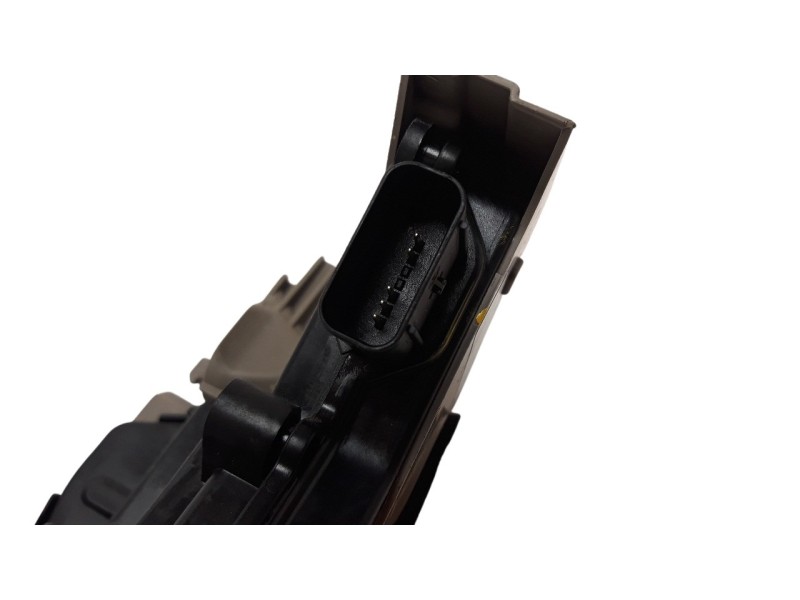 Recambio de cerradura puerta delantera derecha para kia xceed 1.4 tgdi cat referencia OEM IAM 81320J7000  