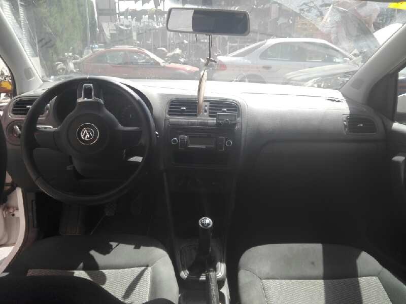 volkswagen polo (6r1) del año 2011