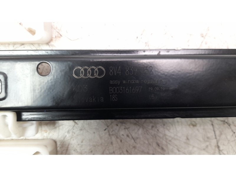 Recambio de elevalunas trasero derecho para audi a3 sportback (8vf) 30 tdi s line referencia OEM IAM 8V4839462 106023418 