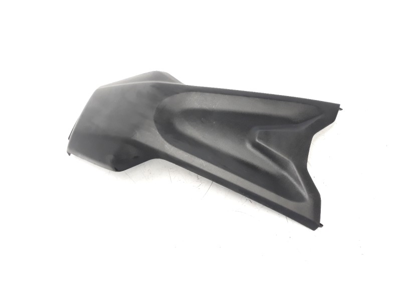 Recambio de moldura para yamaha mt-07 referencia OEM IAM BAT2171A00  