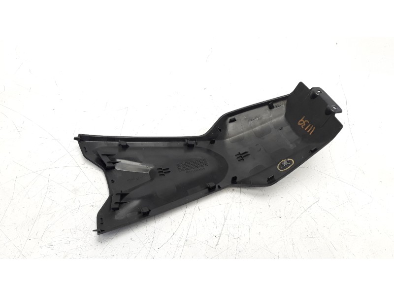 Recambio de moldura para yamaha mt-07 referencia OEM IAM BAT2171A00  