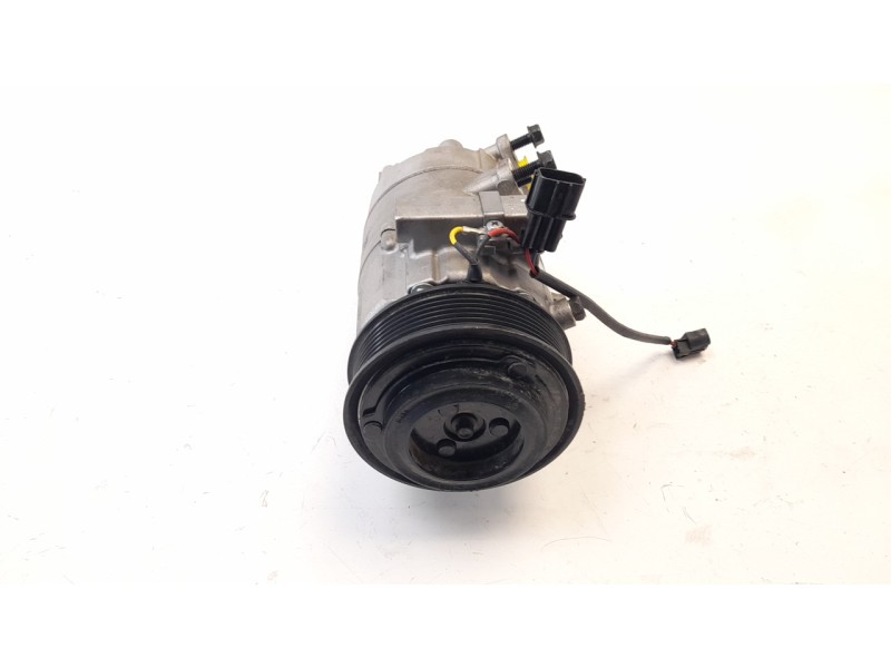 Recambio de compresor aire acondicionado para kia xceed 1.4 tgdi cat referencia OEM IAM 97701G4800  