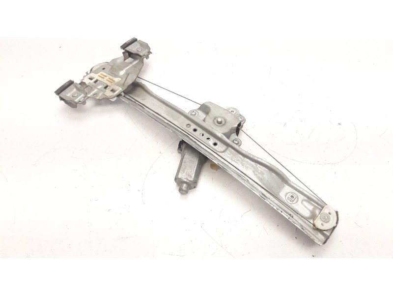 Recambio de elevalunas trasero derecho para chevrolet cruze 2.0 diesel cat referencia OEM IAM 95299688  