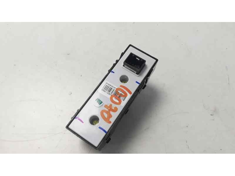 Recambio de mando elevalunas trasero derecho para hyundai i30 (pd) n referencia OEM IAM 93581G3010  