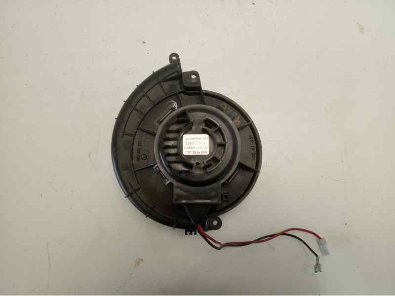 Recambio de ventilador calefaccion para opel astra h berlina sport referencia OEM IAM 52407543 00174 885601156