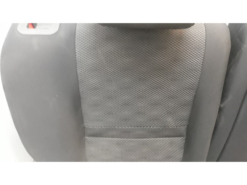 Recambio de asientos traseros para nissan qashqai (j11) 1.5 turbodiesel cat referencia OEM IAM 883204EB2A  