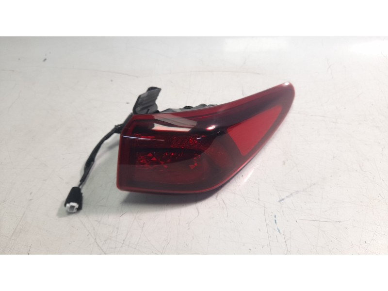 Recambio de piloto trasero derecho para hyundai kona referencia OEM IAM 92402J9500  