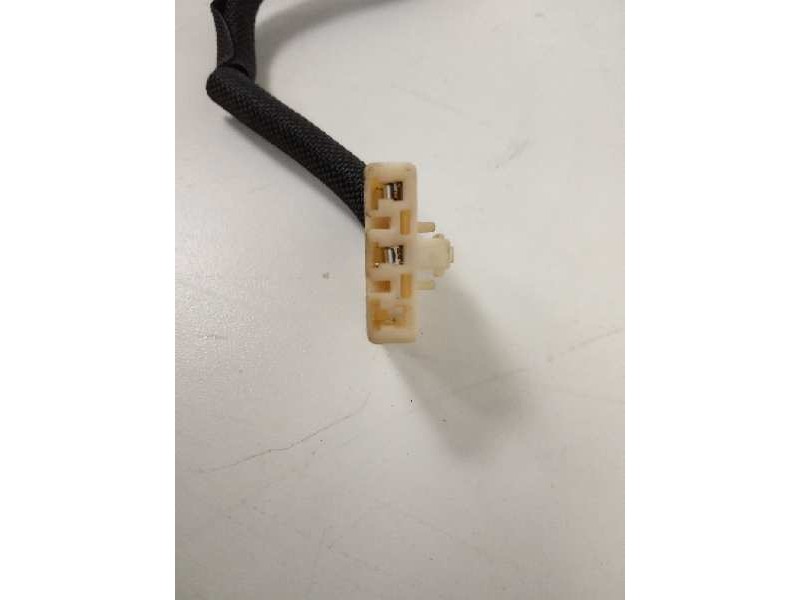 Recambio de aforador para toyota auris hybrid active referencia OEM IAM 8332047080  