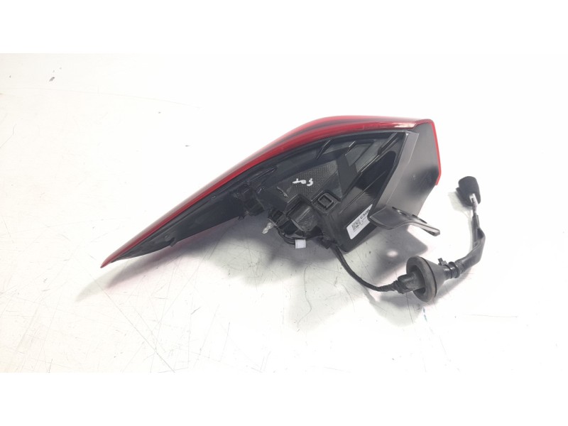 Recambio de piloto trasero derecho para hyundai kona referencia OEM IAM 92402J9500  