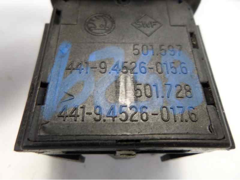 Recambio de mando intermitentes para skoda felicia pickup hardtop referencia OEM IAM   