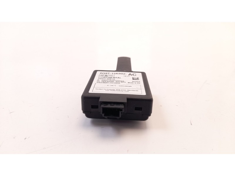 Recambio de antena para land rover freelander (lr2) td4 s referencia OEM IAM 6G9T15K602AC 5WK49091G 
