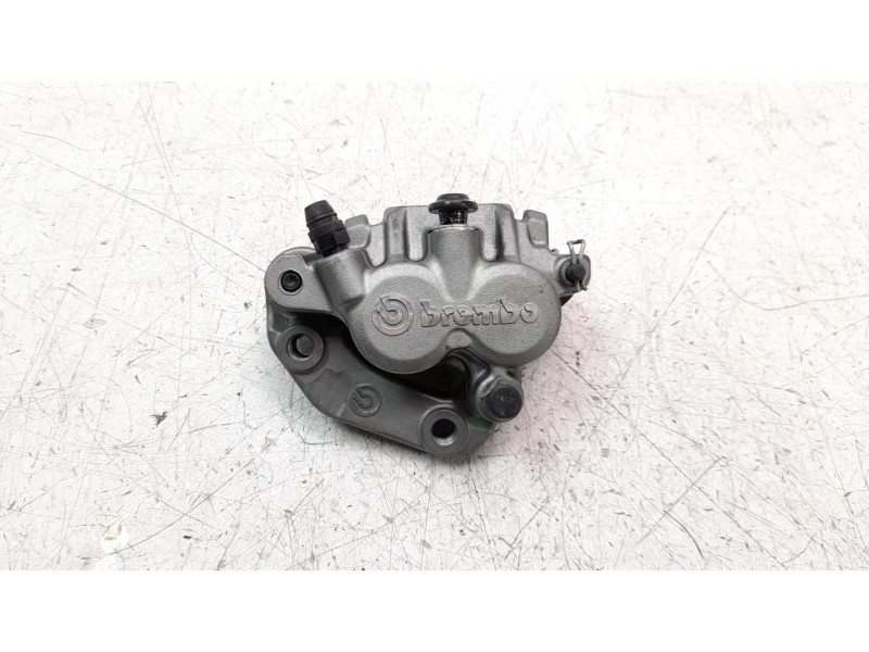 Recambio de pinza de freno delantera izquierda para yamaha tenere 700 referencia OEM IAM BNWF580T00  