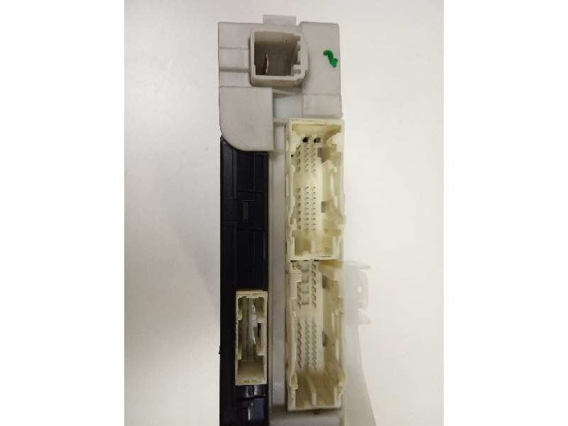 Recambio de modulo electronico para toyota auris hybrid active referencia OEM IAM 8922112481  