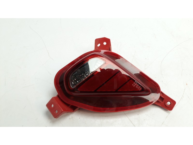 Recambio de piloto marcha atras para kia xceed 1.4 tgdi cat referencia OEM IAM 92406J7300  