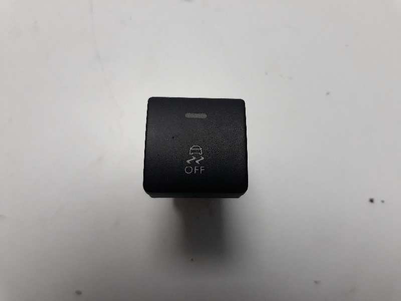 Recambio de interruptor para citroen berlingo station wagon live edition referencia OEM IAM 98024711XT  