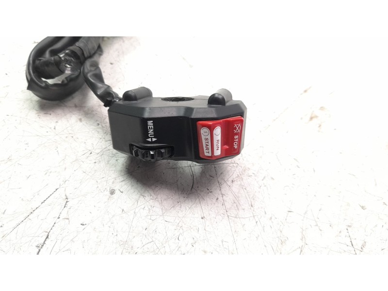 Recambio de piña luces derecha para yamaha tenere 700 referencia OEM IAM BAG839630200  