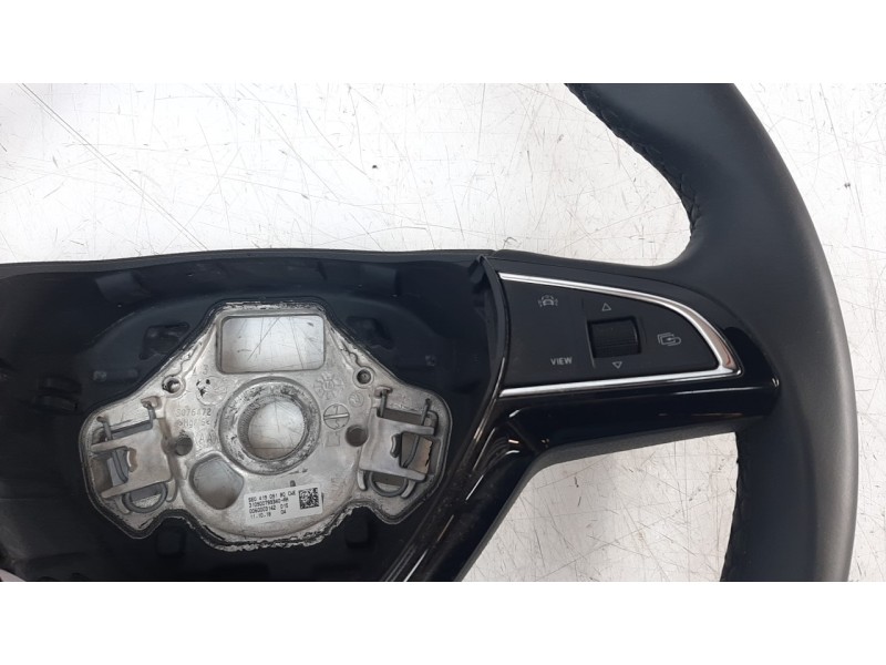 Recambio de volante para skoda fabia 1.0 tsi referencia OEM IAM 5E0419091AG  