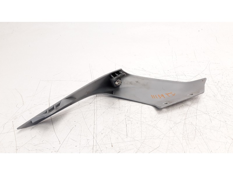 Recambio de moldura para yamaha mt-07 referencia OEM IAM BAT2171100P0  