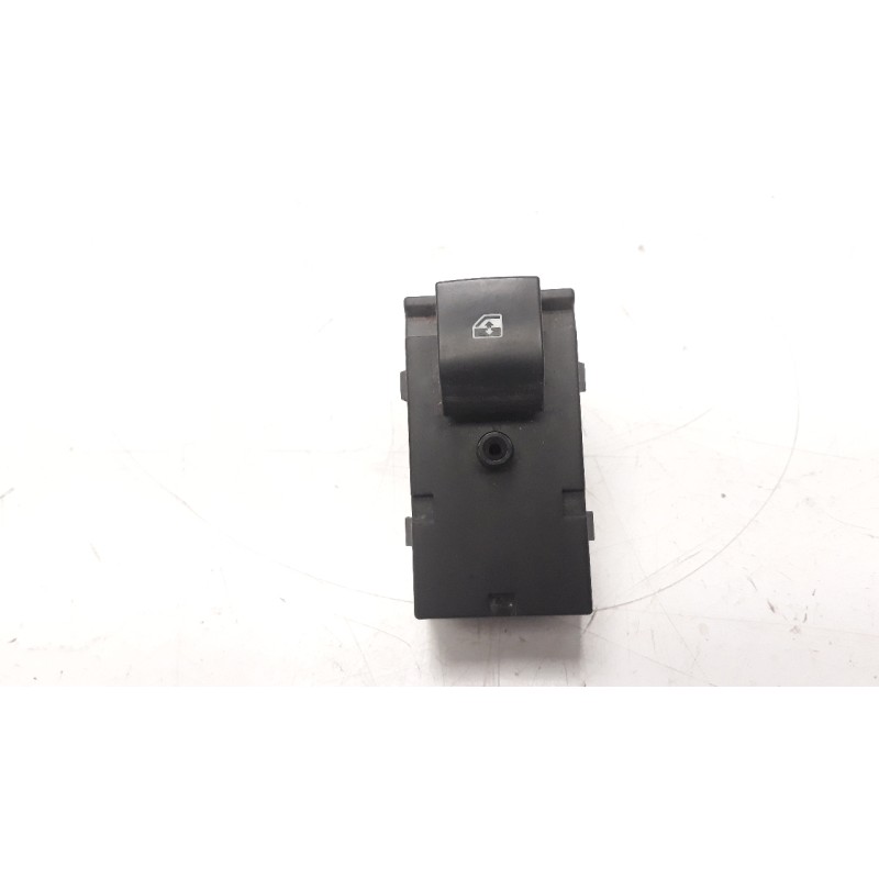Recambio de mando elevalunas trasero derecho para chevrolet cruze 2.0 diesel cat referencia OEM IAM 20933566 IAF240077GM 