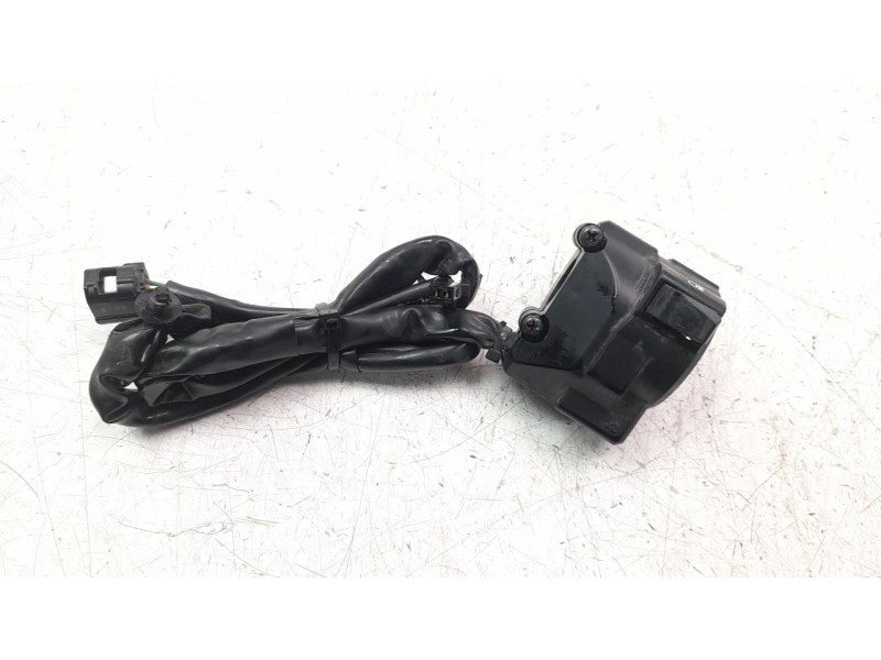 Recambio de piña luces izquierda para yamaha tenere 700 referencia OEM IAM BAG8396900  