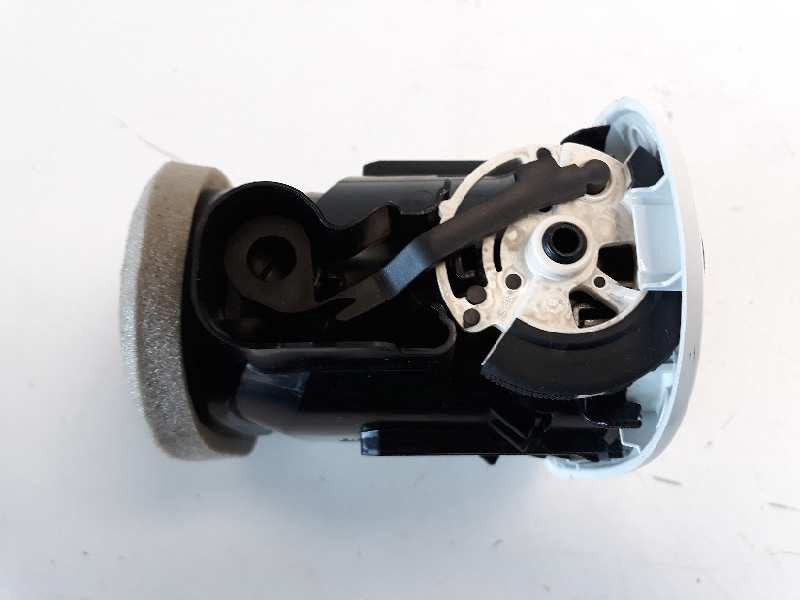 Recambio de rejilla aireadora para citroen c3 picasso live edition referencia OEM IAM 9683043377  