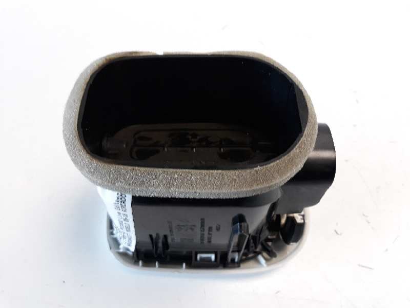 Recambio de rejilla aireadora para citroen c3 picasso live edition referencia OEM IAM 9683043377  