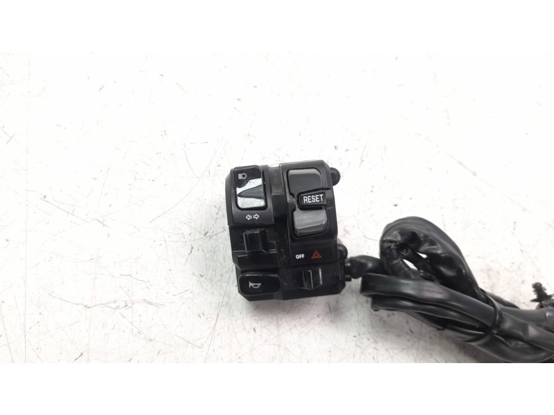 Recambio de piña luces izquierda para yamaha tenere 700 referencia OEM IAM BAG8396900  