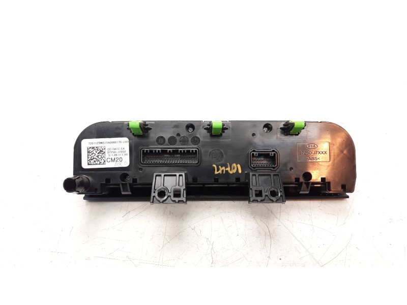 Recambio de mando climatizador para kia xceed 1.4 tgdi cat referencia OEM IAM 97250J7202  