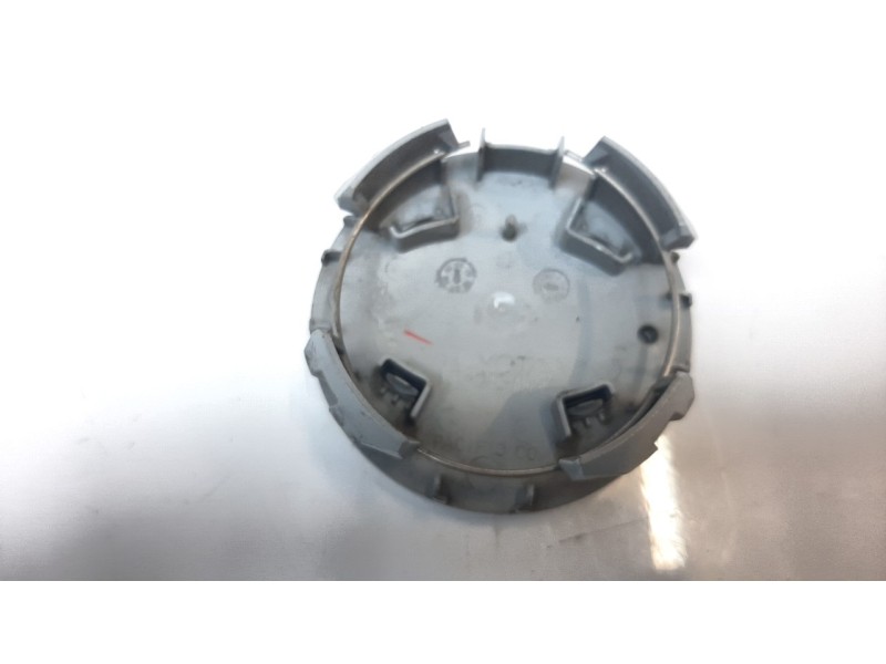 Recambio de tapacubos para toyota yaris hybrid feel referencia OEM IAM 4260352170  