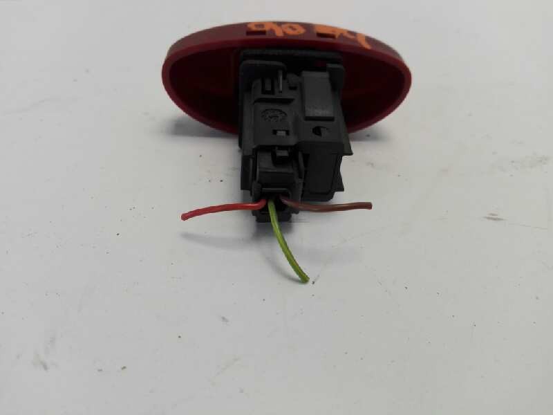 Recambio de warning para peugeot 206 cc cc referencia OEM IAM 9643213777  