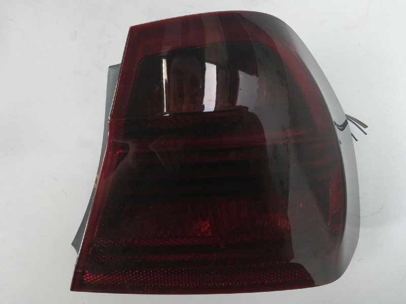 Recambio de piloto trasero derecho para bmw serie 3 berlina (e90) 320d referencia OEM IAM 63216937458 16200732 104LLE851