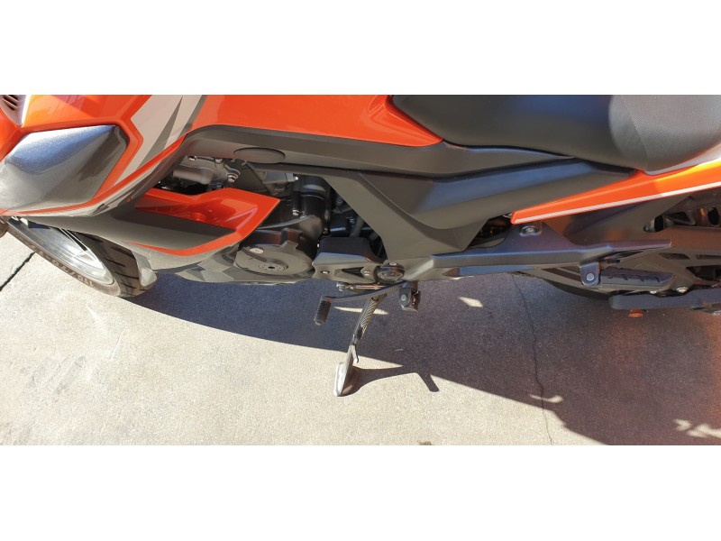 Recambio de caballete lateral para zontes motorcycles zt125 zt 125-u referencia OEM IAM 1271200165000  