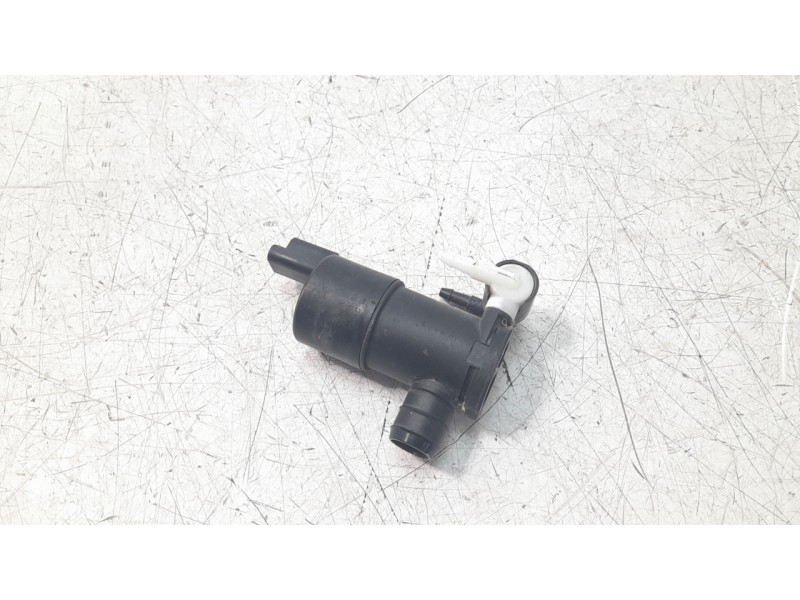Recambio de bomba limpia para opel corsa f 1.2 referencia OEM IAM 9825894180  