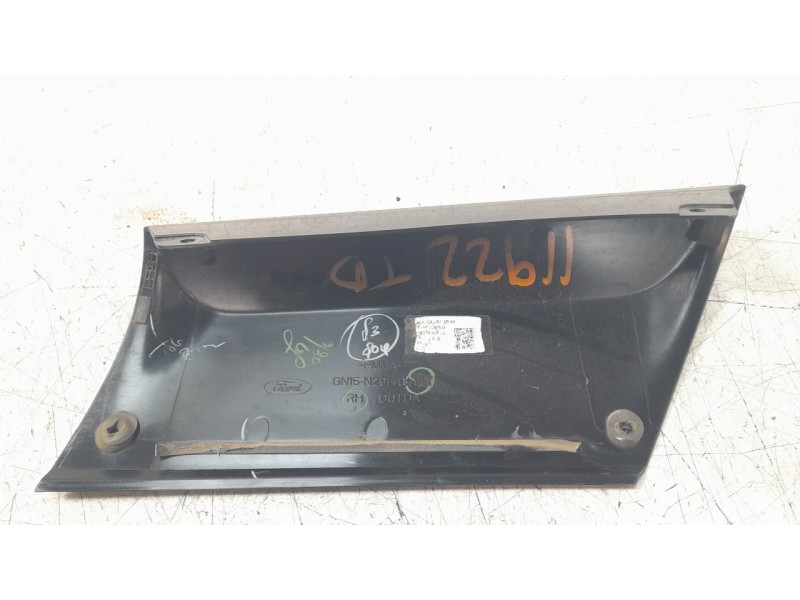 Recambio de moldura para ford ecosport (cr6) trend referencia OEM IAM GN15N29148AEW  