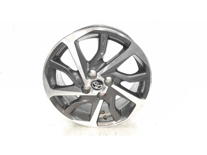 Recambio de llanta para toyota yaris hybrid feel referencia OEM IAM 426110DC70  