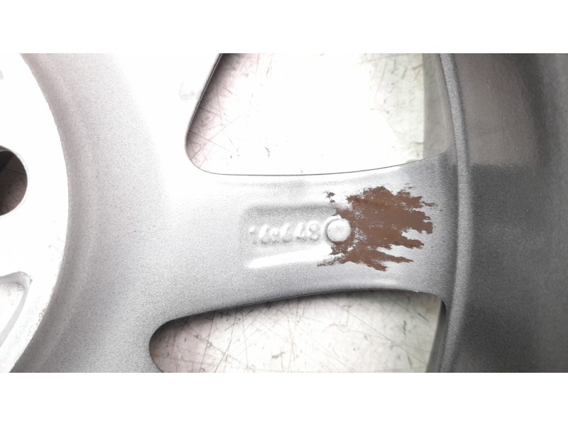 Recambio de llanta para toyota yaris hybrid feel referencia OEM IAM 426110DC70  