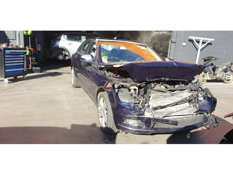 mercedes-benz clase c (w204) berlina del año 2007