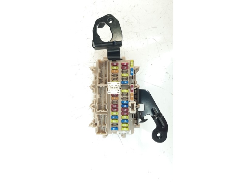 Recambio de caja reles / fusibles para renault kadjar 1.5 dci diesel fap energy referencia OEM IAM 8901R C23458A10 