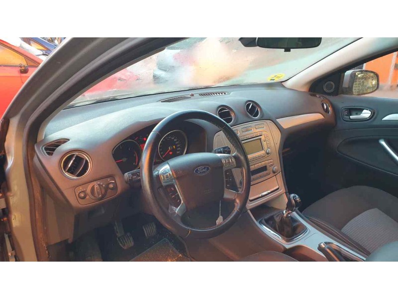 ford mondeo sportbreak (ca2) del año 2010