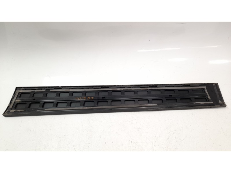 Recambio de moldura para volkswagen polo (6c1) crosspolo referencia OEM IAM 6R0853959L  