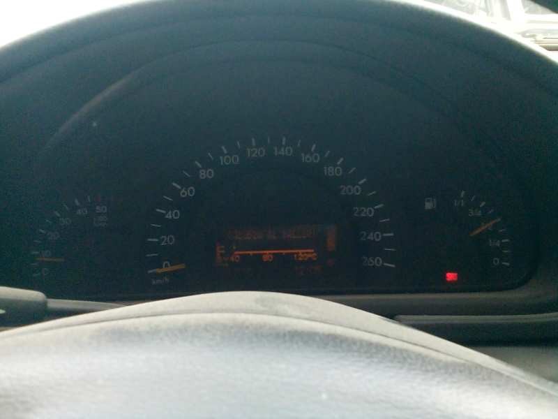 mercedes-benz clase c (w203) berlina del año 2002