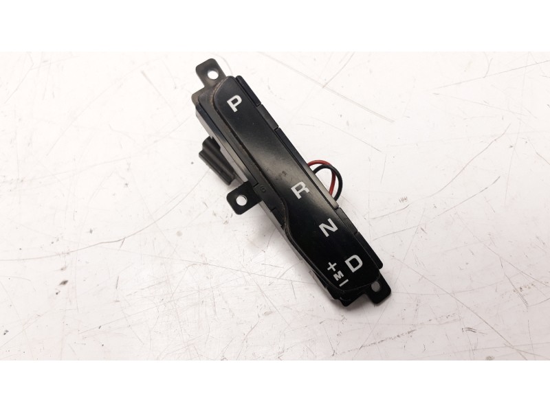 Recambio de pantalla multifuncion para chevrolet cruze 2.0 diesel cat referencia OEM IAM   