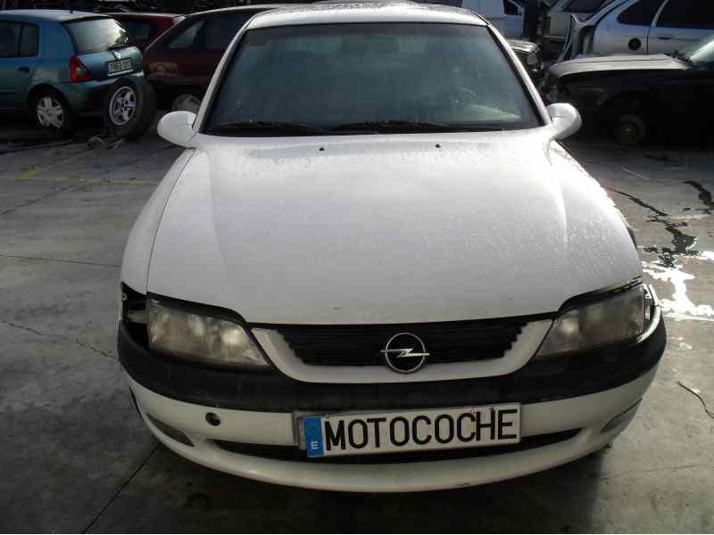 opel vectra b berlina del año 1998