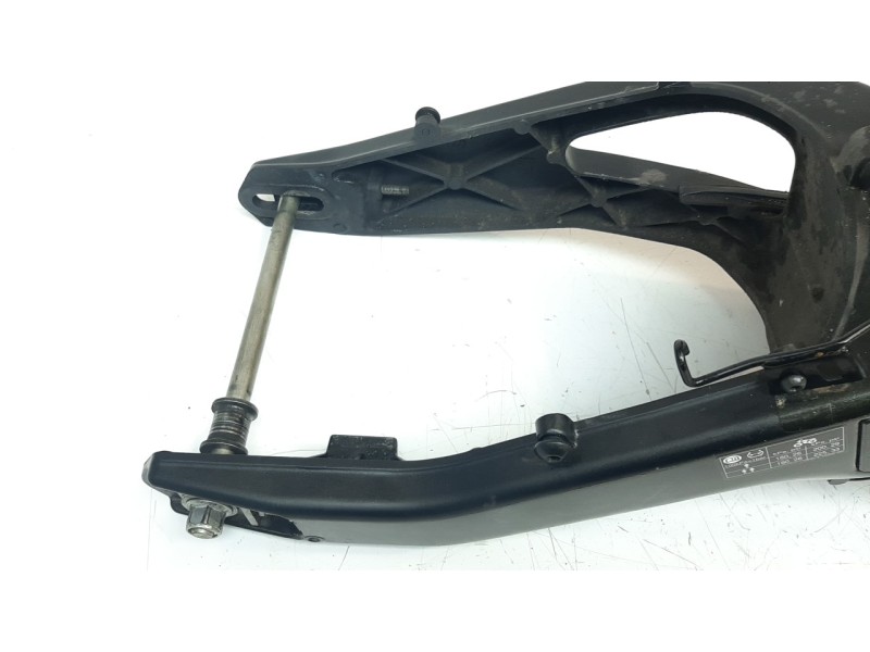 Recambio de puente trasero para yamaha mt-125 referencia OEM IAM B7DF21100000  