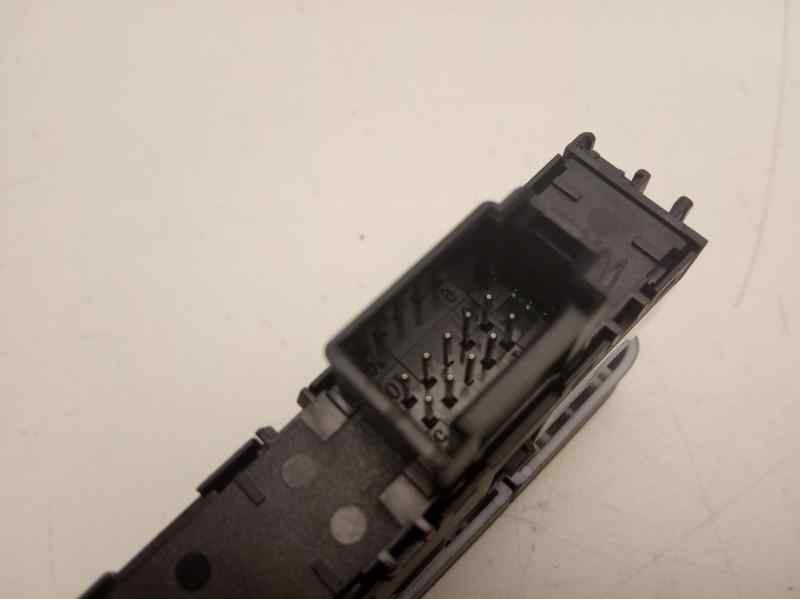 Recambio de interruptor para volkswagen golf vii lim. sport by r-line bluemotion referencia OEM IAM 5G1927137N  