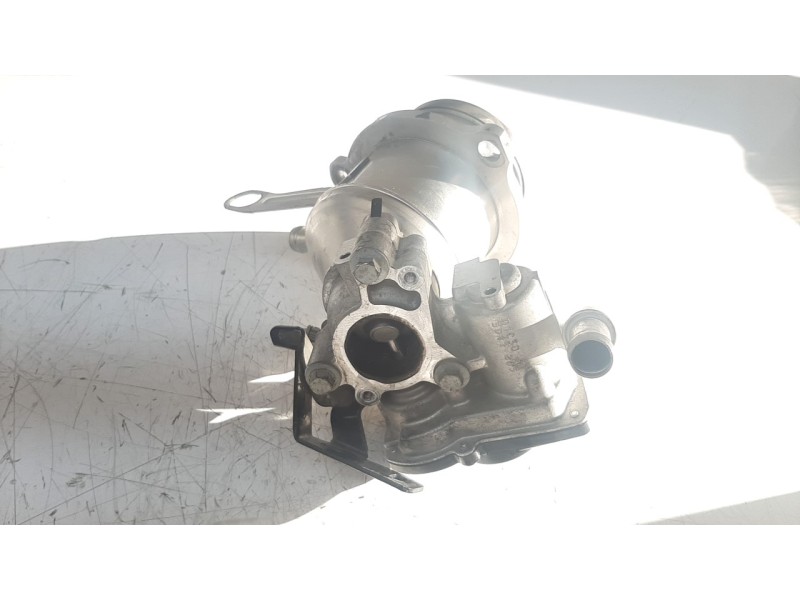 Recambio de enfriador egr para renault megane iv grandtour referencia OEM IAM 147359823R  