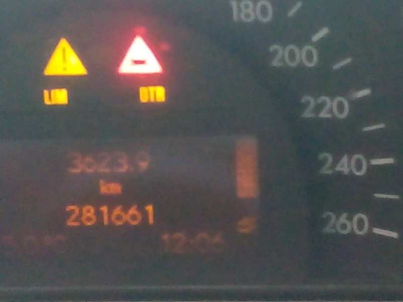 mercedes-benz clase c (w203) berlina del año 2002