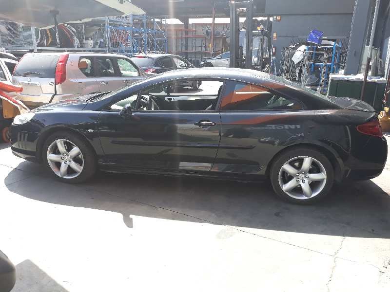 peugeot 407 coupe del año 2006