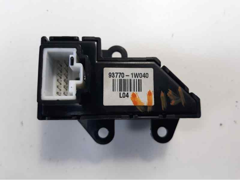Recambio de interruptor para kia rio emotion referencia OEM IAM 937701W040  