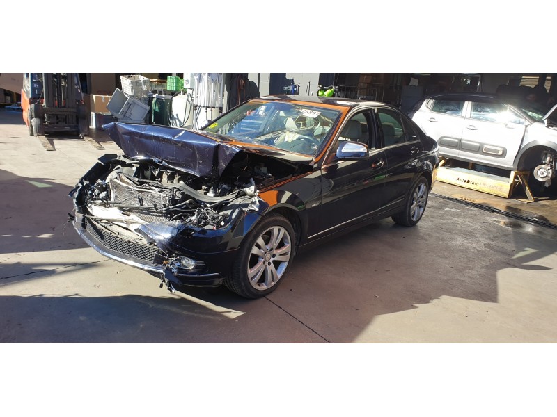 mercedes-benz clase c (w204) berlina del año 2007